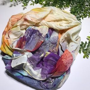 Multicolored scarf